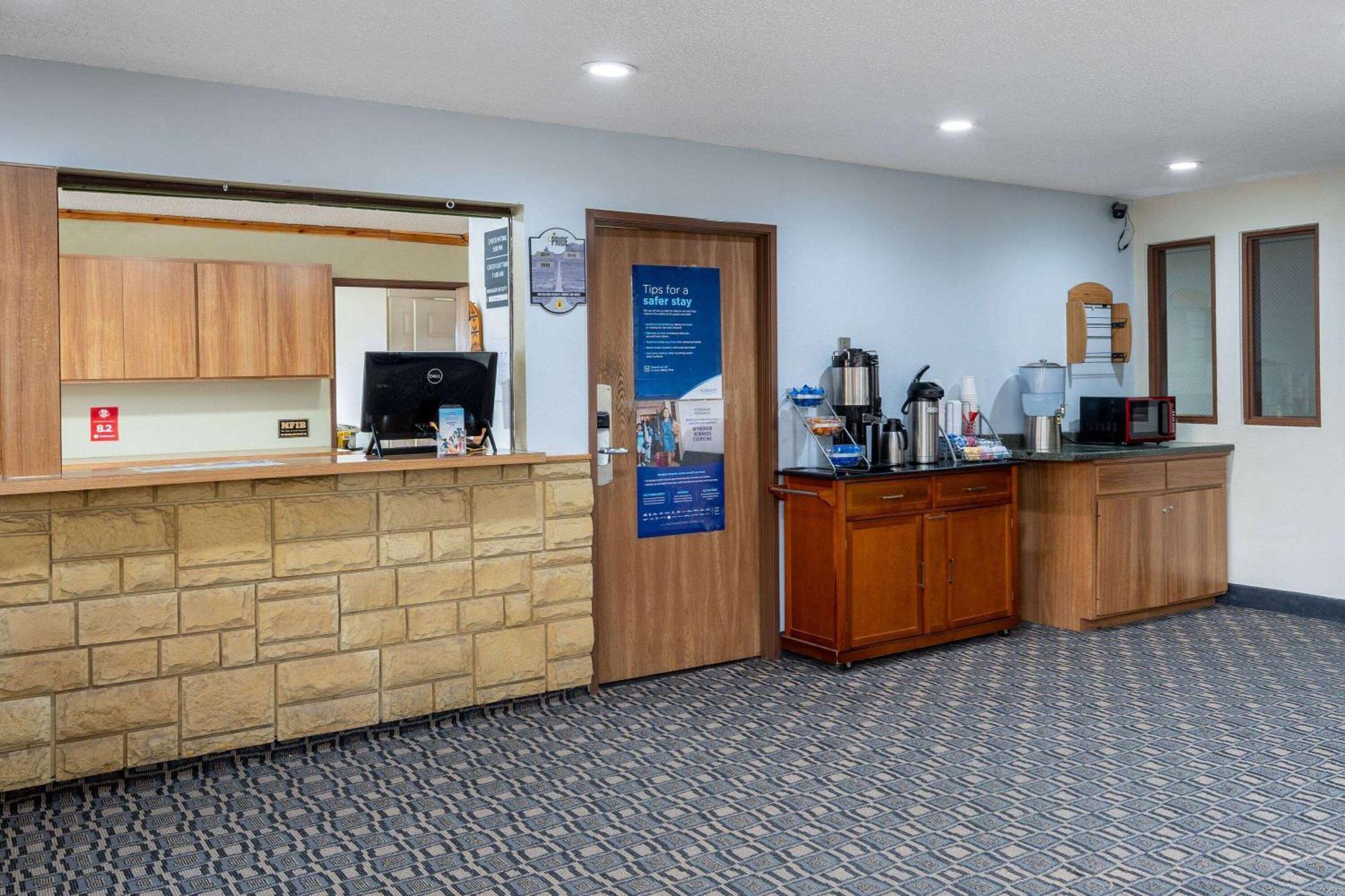 Super 8 By Wyndham Livingston Yellowstone Kültér fotó